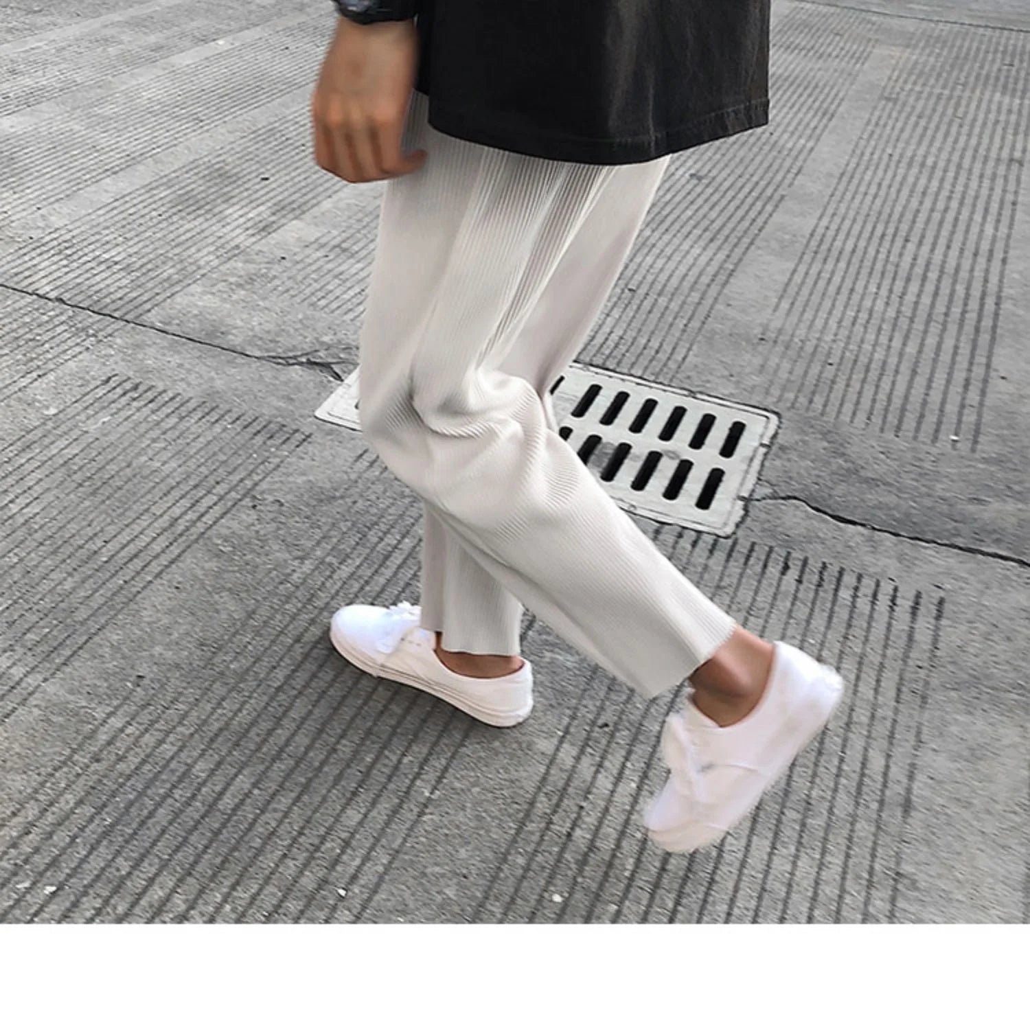 Summer Black Casual Pants Men Straight Pleated Men Japanese Streetwear Loose Ice Silk Pants Mens Wide Leg Pants Mens Trousers
