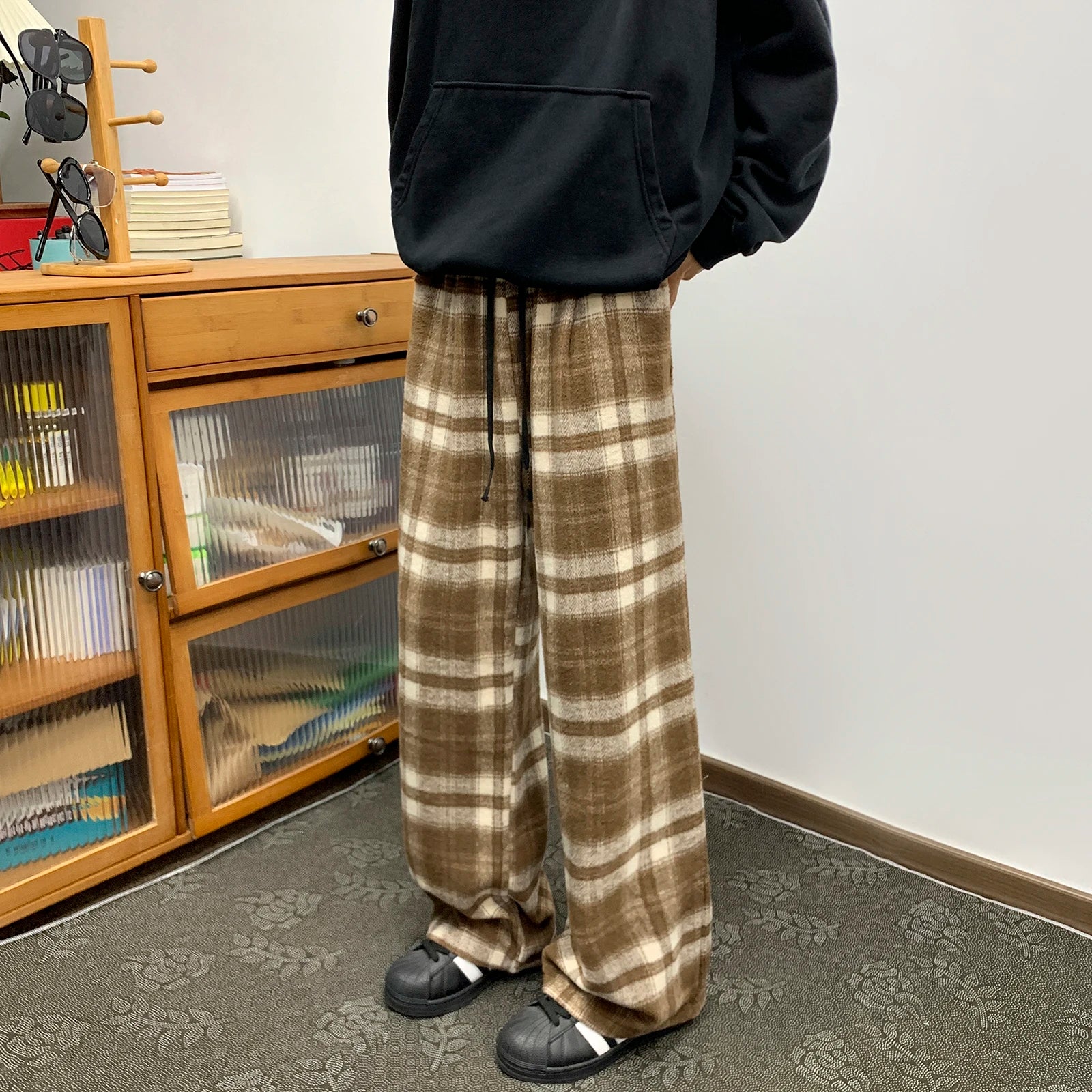 Winter Vintage Fleece Plaid Wide Leg Pants Men's Woolen Casual Thick Warm Pants Men Women Loose Straight Mopping Trousers