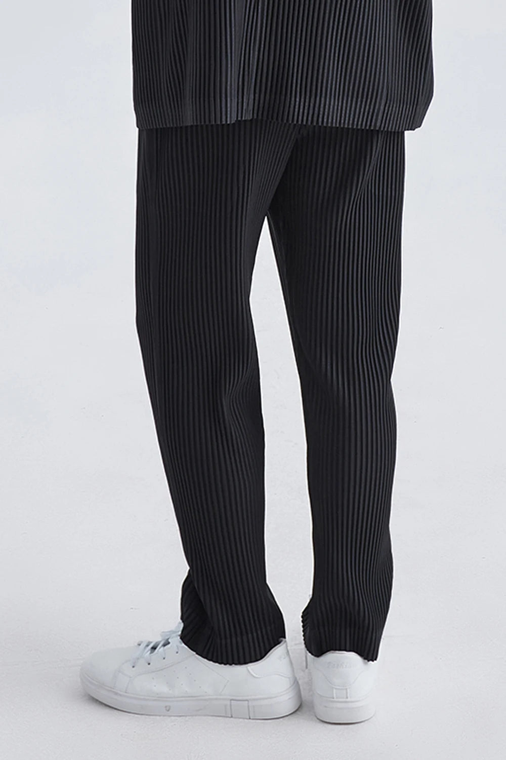 Summer Casual Pants Men Fashion Gray Black Pleated Pants Men Japanese Streetwear Loose Straight Pants Mens Ice Silk Trousers