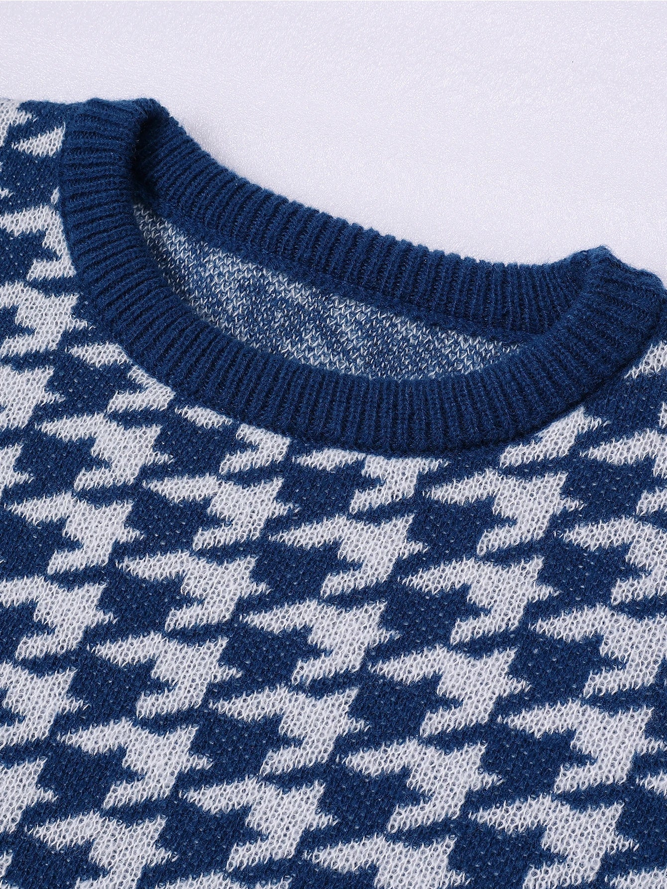 New Popular Autumn Winter Plaid Jacquard Pattern Pullover Sweater Casual Round Neck Contrast Color Knitted Men's Pullover