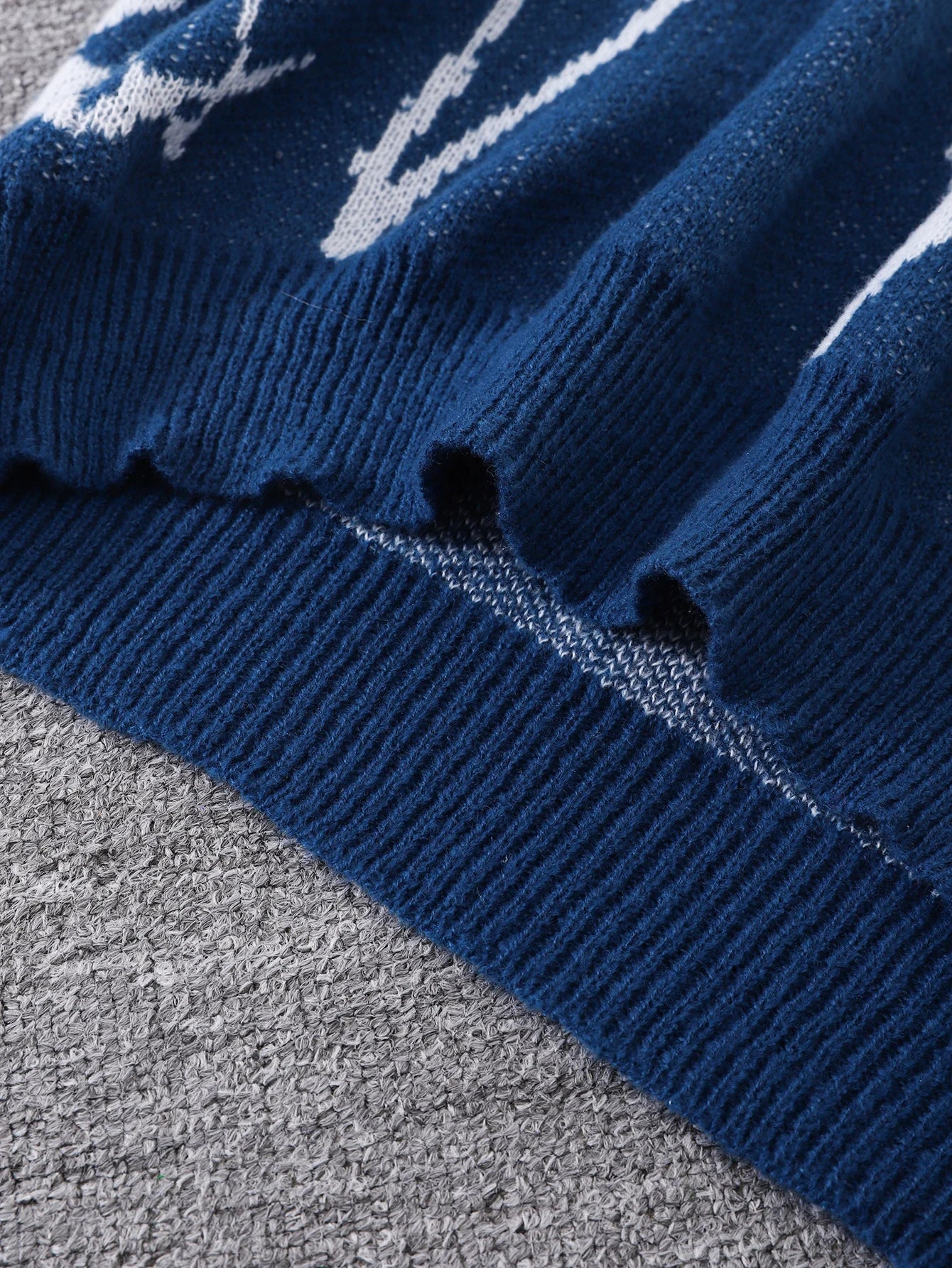 New Popular Autumn and Winter Abstract Crack Graffiti Jacquard Pattern Pullover Sweater Casual Round Neck Knitted Men's Pullover