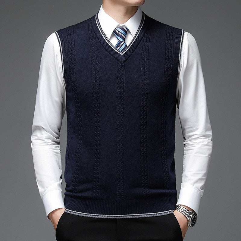 New Autum Fashion Brand Solid 6% Wool Pullover Sweater V Neck Knit Vest Men Trendy Sleeveless Casual Top Quality Men Clothing