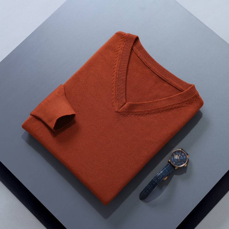 Man Pullovers Winter New Fashion Vneck Sweater Hot Sale Wool Knitted Jumpers Male Woolen Clothes Standard Tops