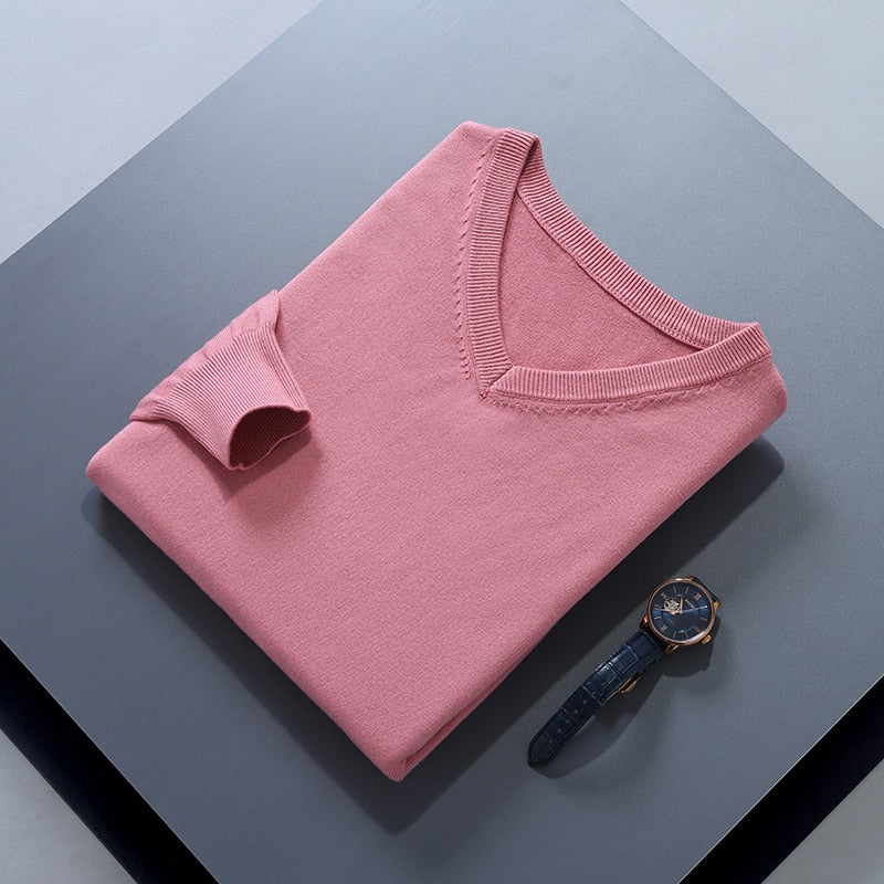 Man Pullovers Winter New Fashion Vneck Sweater Hot Sale Wool Knitted Jumpers Male Woolen Clothes Standard Tops