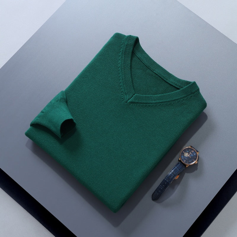 Man Pullovers Winter New Fashion Vneck Sweater Hot Sale Wool Knitted Jumpers Male Woolen Clothes Standard Tops