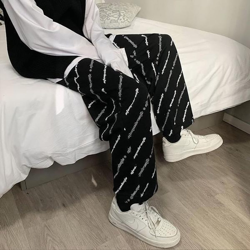 Designer Sweatpants Male Streetwear Wide leg Oversize Pants Men Casual Joggers Sport Pants Basketball Man New Y2k Clothes