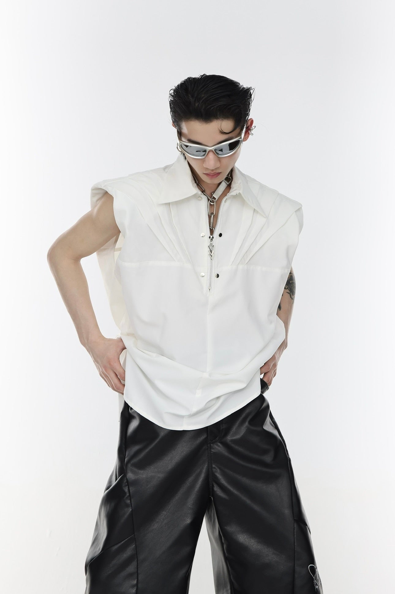 New Pleated Shoulder Pad Men's Vests Metal Zipper Fashion Casual Sleeveless Tops Solid Color Niche Design Clothing