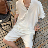 Top e pantaloncini a V-Neck Knitted