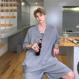 Top e pantaloncini a V-Neck Knitted