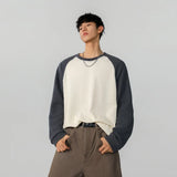 Spring Long Sleeved T-shirt Men Fashion Casual Round Neck T-shirt Men Streetwear Korean Loose Pleated T Shirt Mens Top M-3XL