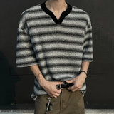 New Summer Men's Tops V-neck Striped Design Contrast Color Tees Knitting Short Sleeved Loose Male T-shirts Niche