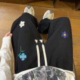 Black Casual Pants Men Fashion Embroidered Flower Sweatpants Men Streetwear Hip-hop Loose Wide Leg Pants Mens Joggers Trousers