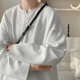 White Long Sleeved T-shirt Men Oversized Fashion Casual V-neck T Shirt Streetwear Korean Loose Pleated T Shirt Mens Clothing