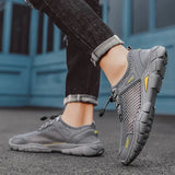 Fashionable casual shoes, plus-size casual mesh breathable shoes, lightweight, versatile and durable sandals, men's beach shoes